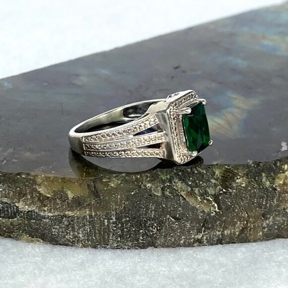 Sterling Silver 925 Rectangular Prong Set Green Emerald Glass Ring Sz 6.75 - Picture 14 of 16